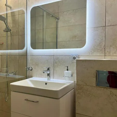 Apartment Izerskie Gorska 8 - Blisko Park I Dom Zdrojowy Oraz Wyjscie Na Sky Walk Swieradow-Zdroj